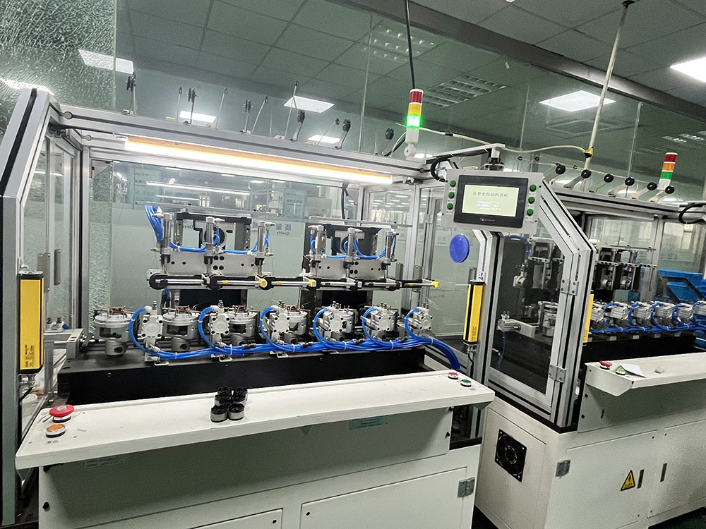 Fabrička automatska mašina za namotavanje statora (1)